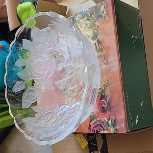 Rose parade 10 3/4 frosted bowl by WPLG